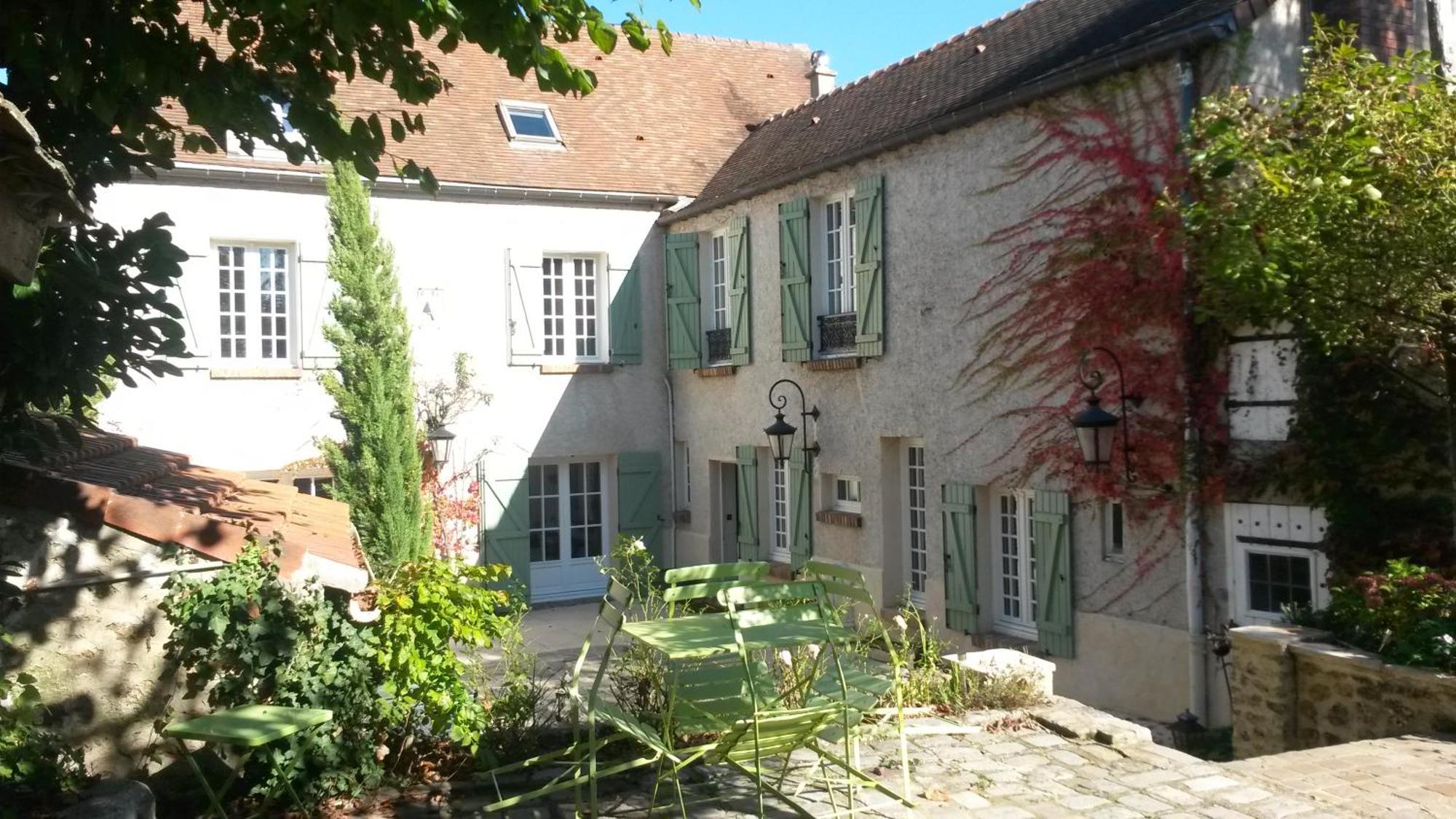 مانيي لي أمو Maison D'Hotes La Source المظهر الخارجي الصورة